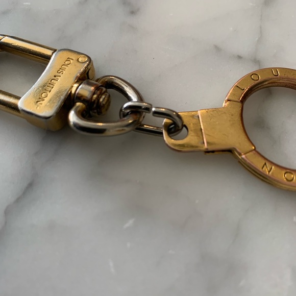 LOUIS VUITTON key holder and strap extender - Picture 4 of 6